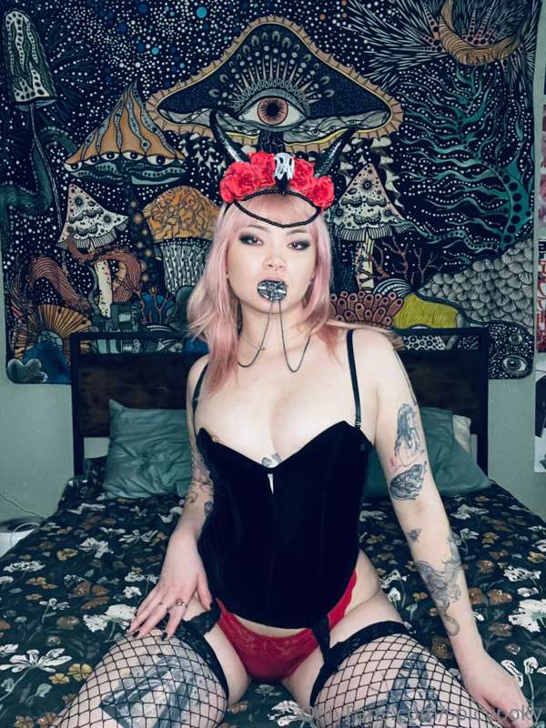 Happy Spooky season 🖤
Sorry I’ve been MIA for a while, hope ..