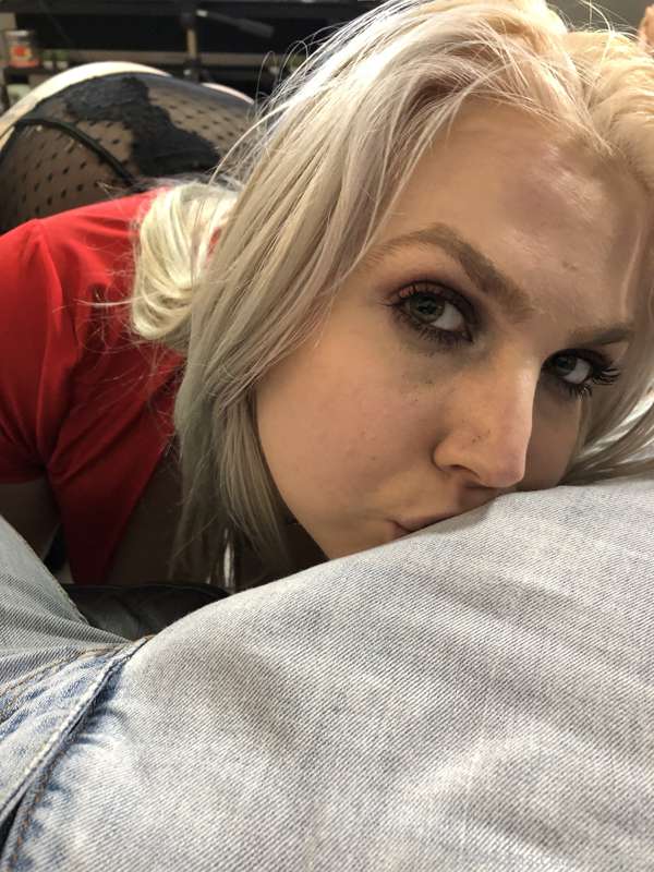 I'm going to be sucking cock on Chaturbate in about 30 minut..