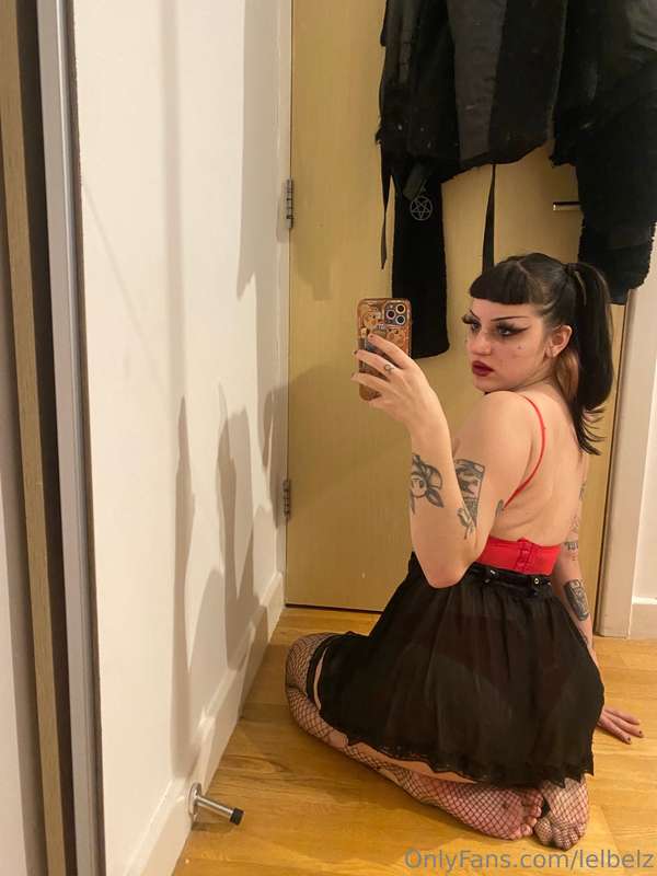 swipe to undress me ✨✨