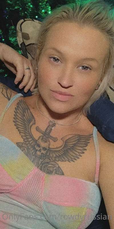 Hey babes, how is your night going? Talk dirty to me 😍😘