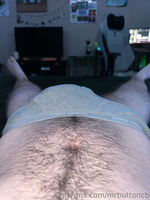 Starting my day off hard and horny ;)