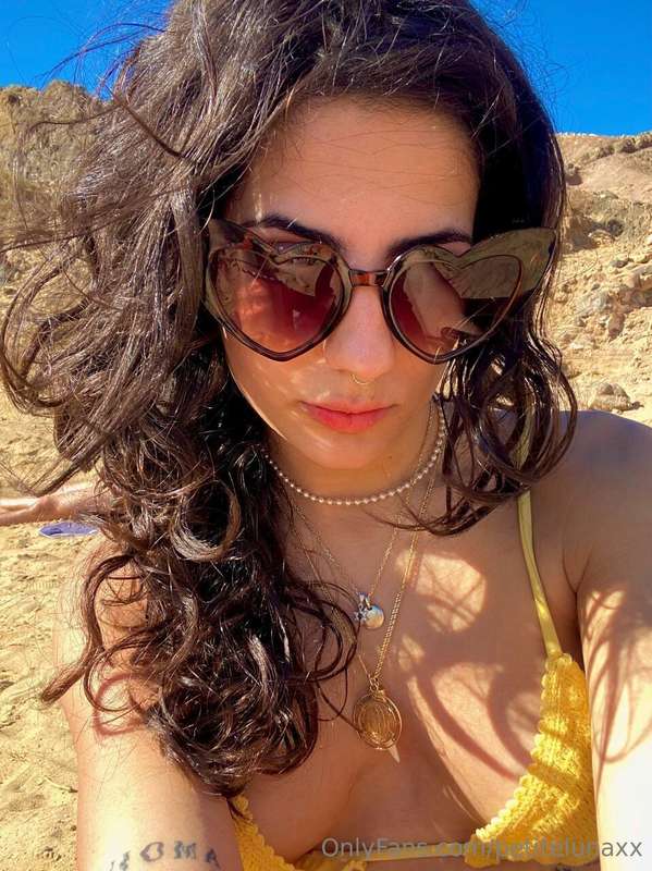 Viens m'étaler de la crème solaire 🥰