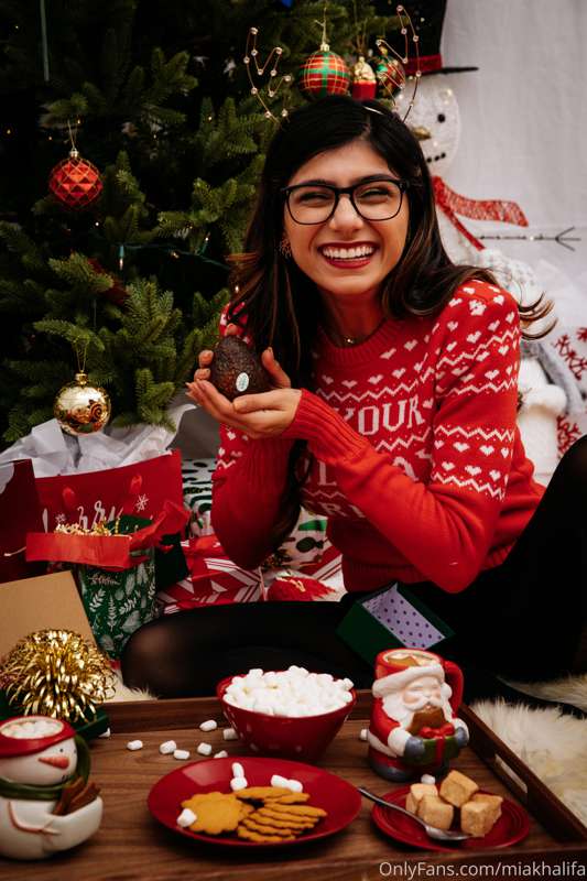 Foto 183 de Mia Khalifa en Tocromo