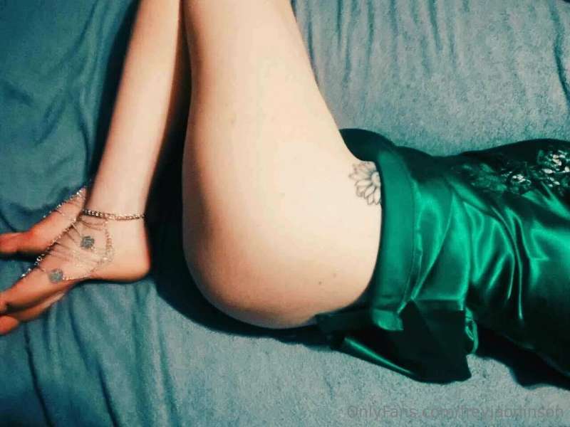 I love how green looks on me
What about you?
