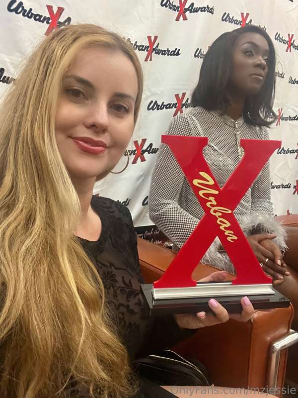 Tonight I took home the award for Best Anal Performer 2025 -..