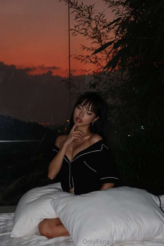 wanna tuck me in… with your body? @minaash 😘