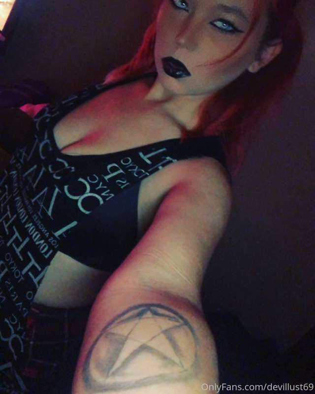 devillust69 image #0
