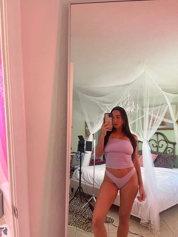 karleegrey photo