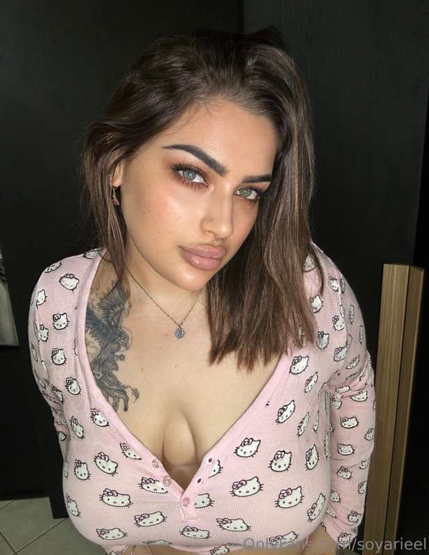eilaaa, c’è nessuno?🙈 commenta se ci sei😏👅