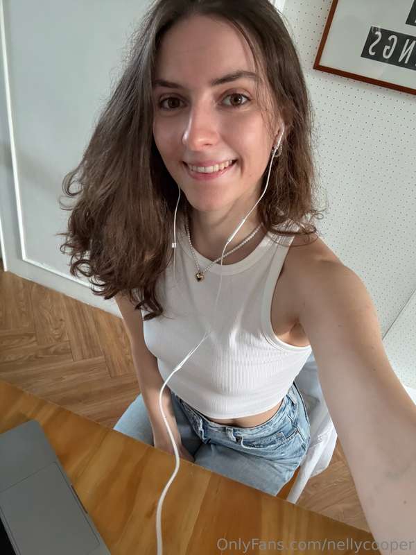 nellycooper