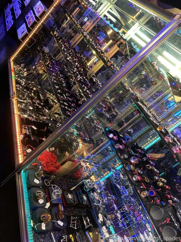 My new toys! 💎🍑🔌 Soooo many pretty ones to choose from!!! 

..
