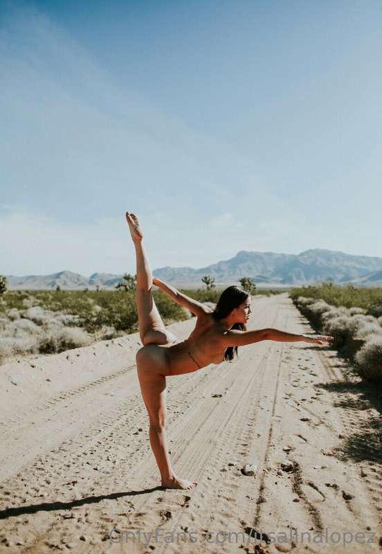 Photo 915 de Alina Lopez sur Tocromo