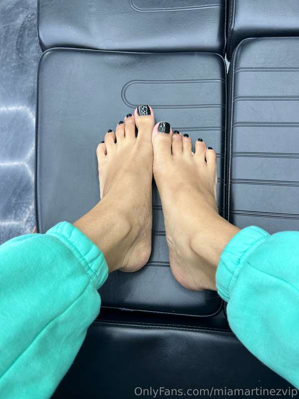 Free Feet for my Favorite Fans  : )