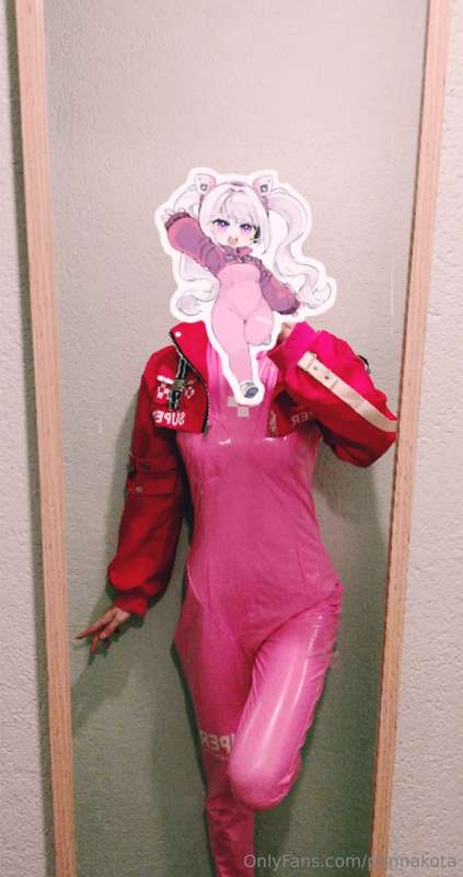 New cosplay? 👀🩷 only I don't have a wig :<