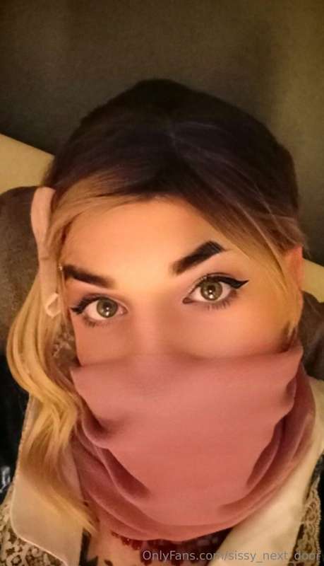 sissy_next_door