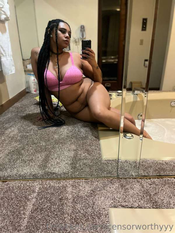 Have you ever had sex in front of a full body mirror ? 😏