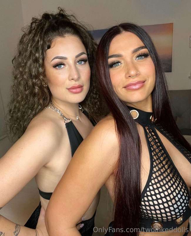 twoinkeddolls