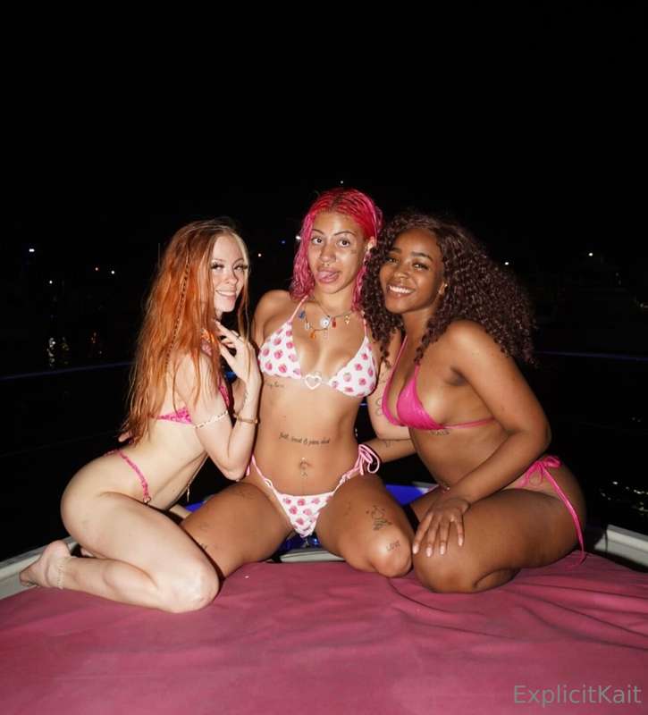 🧡🩷🤎 @nalimarie @angelacepierce 