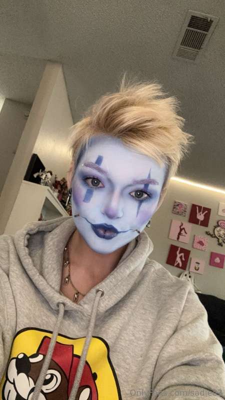 I did some cute clown makeup to practice for a shoot tomorro..