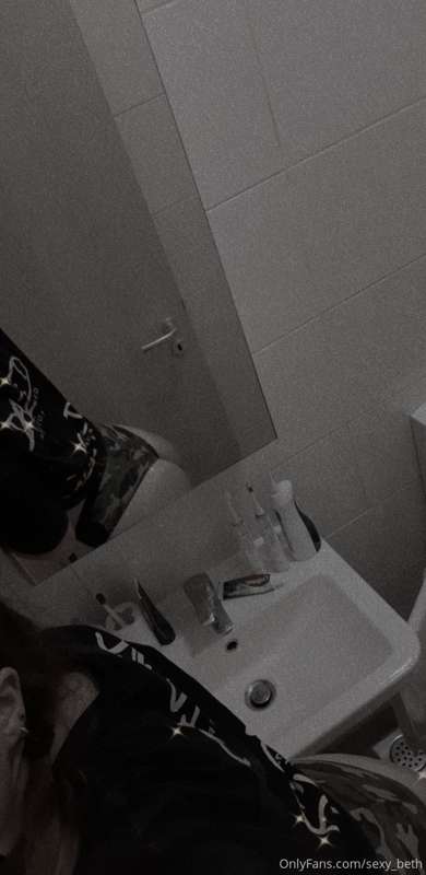 Lets go to the bed☺️

Jde se do postele☺️