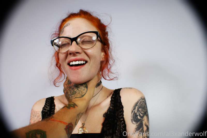 Sneak peek at the shoot with the wonderful @harpermae