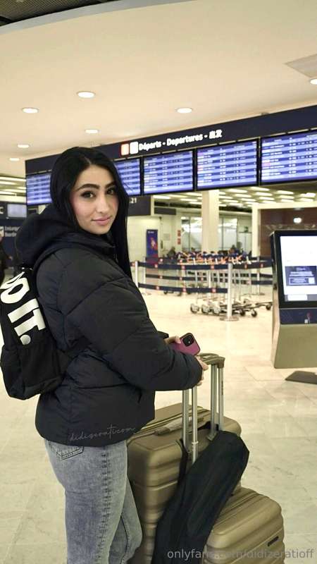 🌟Mardi, semaine 1 : "À l’Aéroport 🛫"

Hey bb🥰 Let’s go:) Dev..