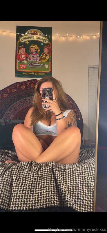 Am I even wearing bottoms 🤔