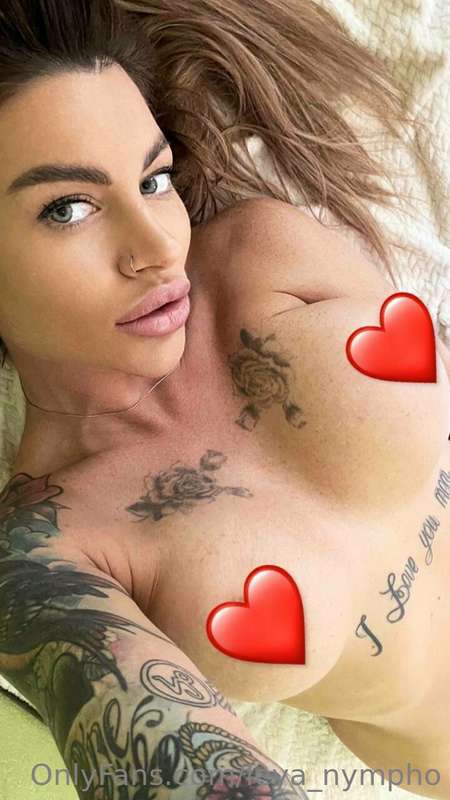 Monday is still a hard day, isn't it?  🥰 My naked boobs will..