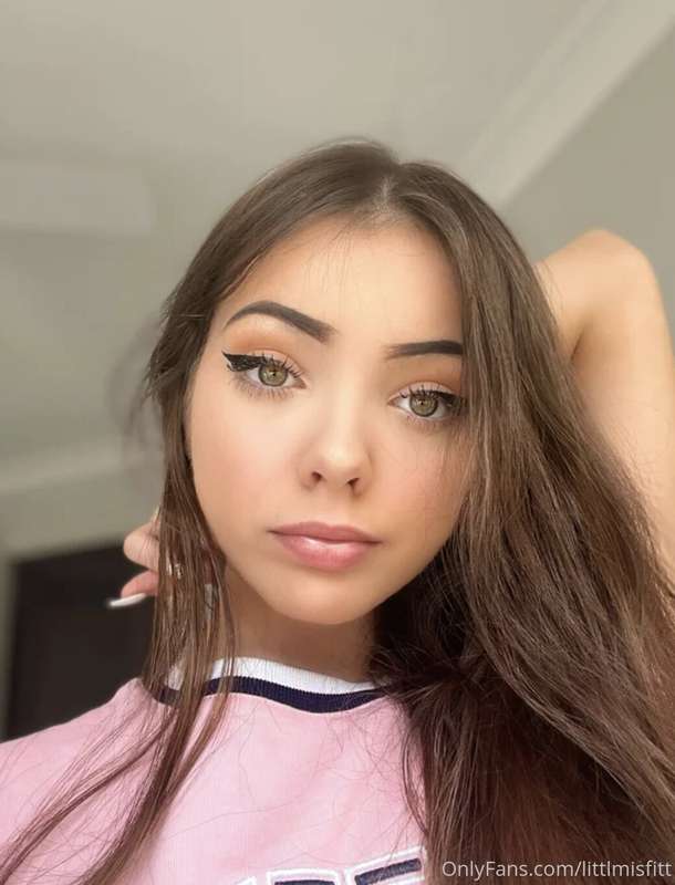 is it just my boobs you like or do you think im pretty?? 😂😜🤪