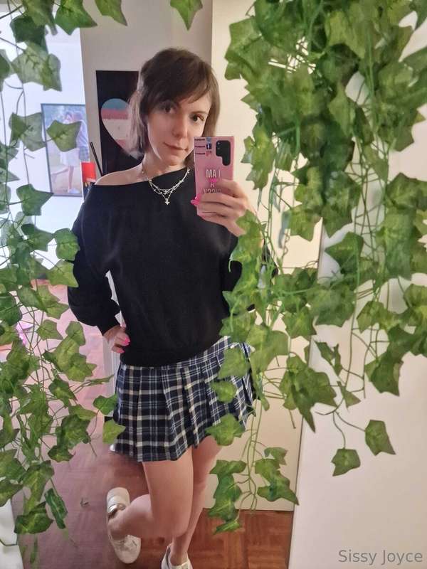 sissyjoyce image #3
