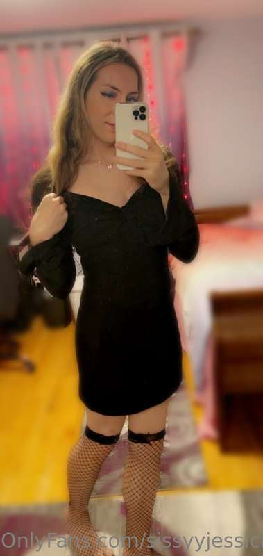Another night of enjoying my LBD 🖤😍🖤 Got something rea... | jesswintersof Onlyfans Picture