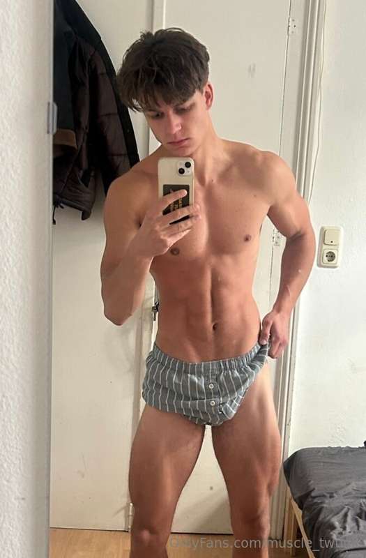 muscle_twunk