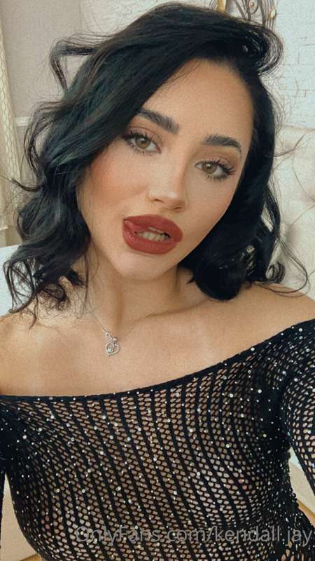 The perfect ensemble for a glam night out ✨