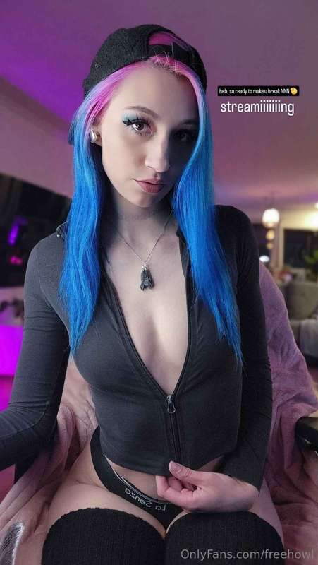 streaming rn!! lets break NNN together 😈