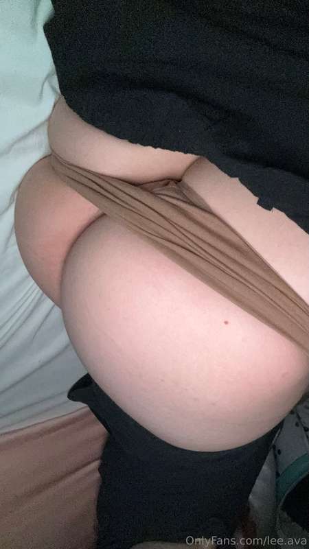 Just some booty pics :3 How are y’all doing~
