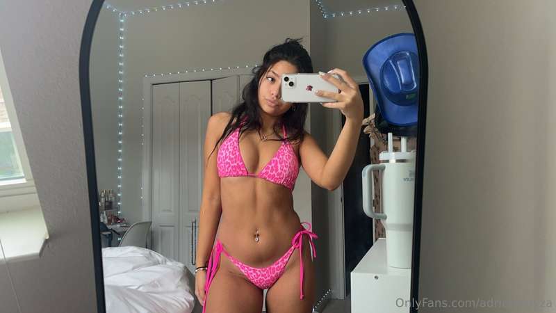 adriellelayza