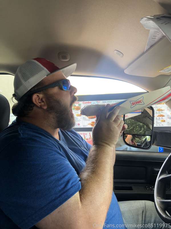 A good footlong never hurts