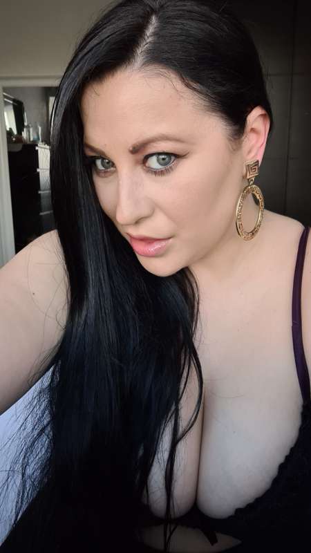 larajadedeene