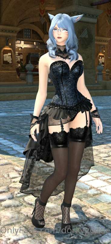 Forgive the nerdy photo dump, but here's my ffxiv rp charact..