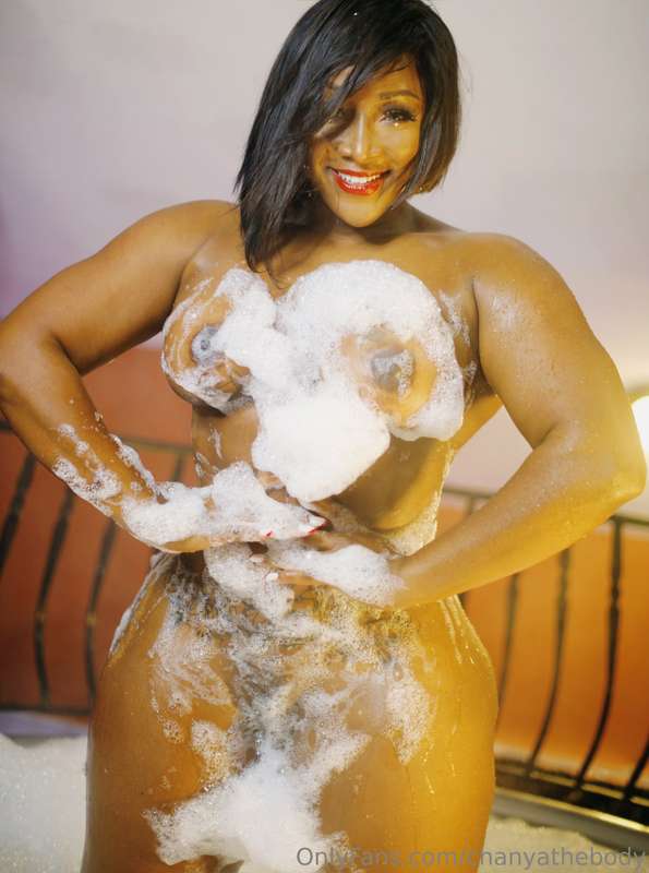 Cleaning this pussy.
Check your messages.
#fattie #new #excl..