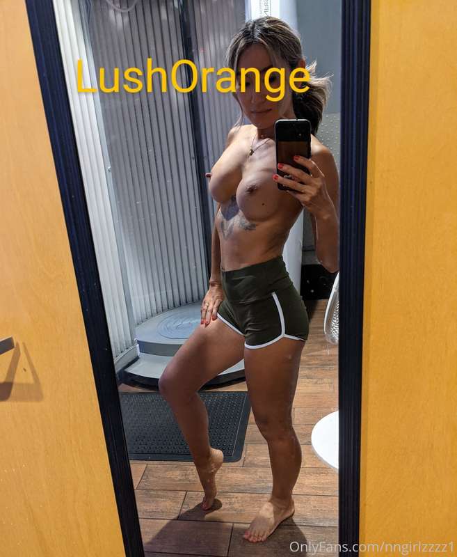 If you enjoy this topless selfie from the awesome  @lushoran..