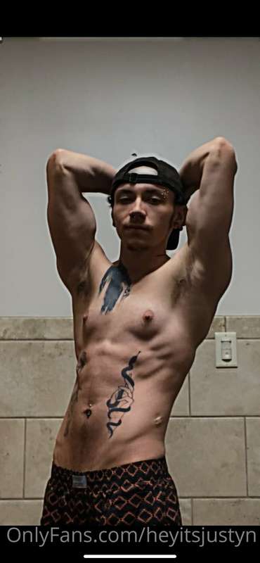heyitsjustyn