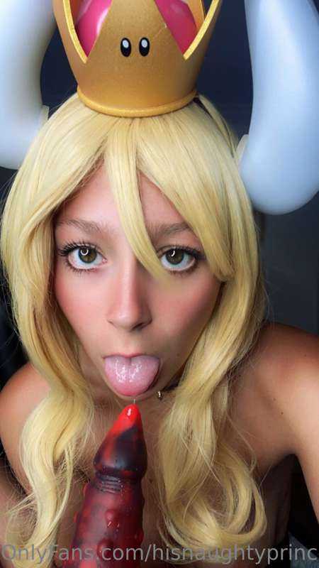 hisnaughtyprincess photo