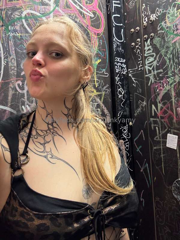 Make Up zerstört im Club aber Wochenenden sind doch da um un..