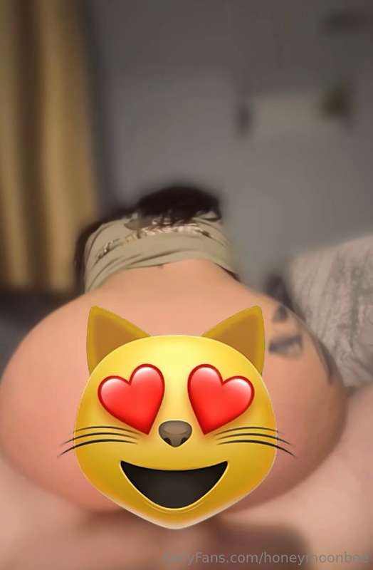 Do you like how I ride? 😍 sending you a present after you un..