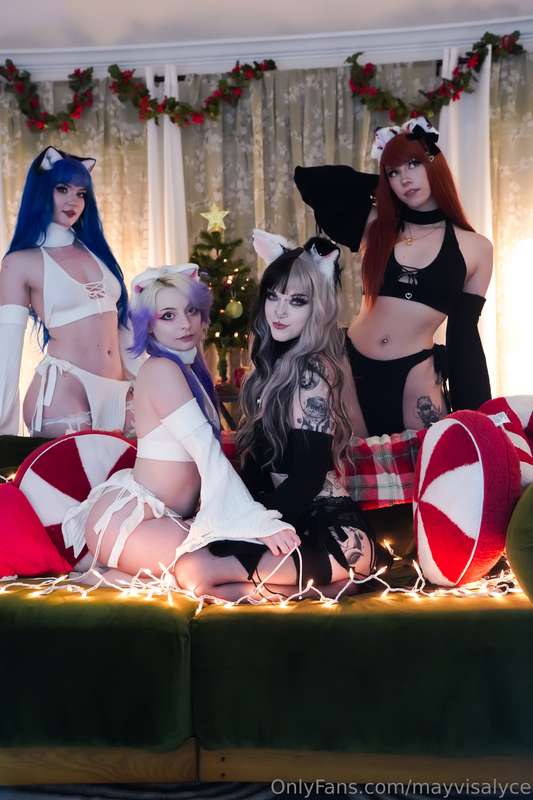 Arent these outfits that me, @littlespoonz_ , @shaekitty and..