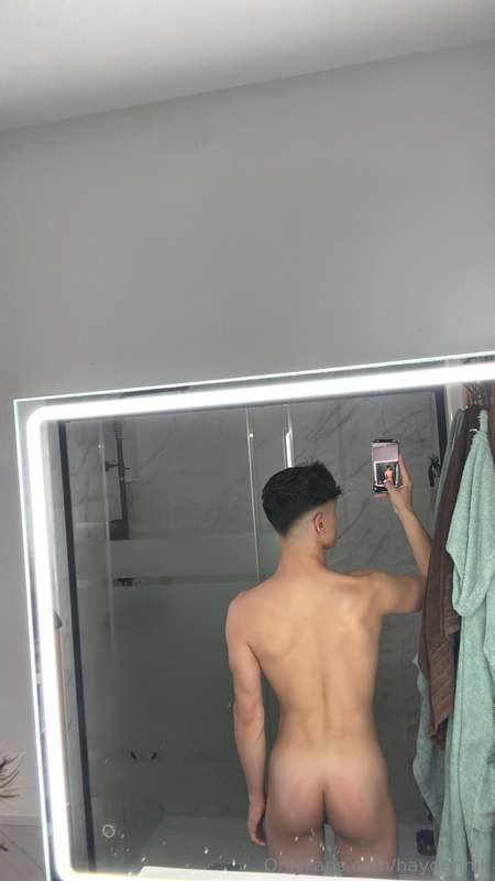Mirror catching every curve of my ass and back… wanna touch?..
