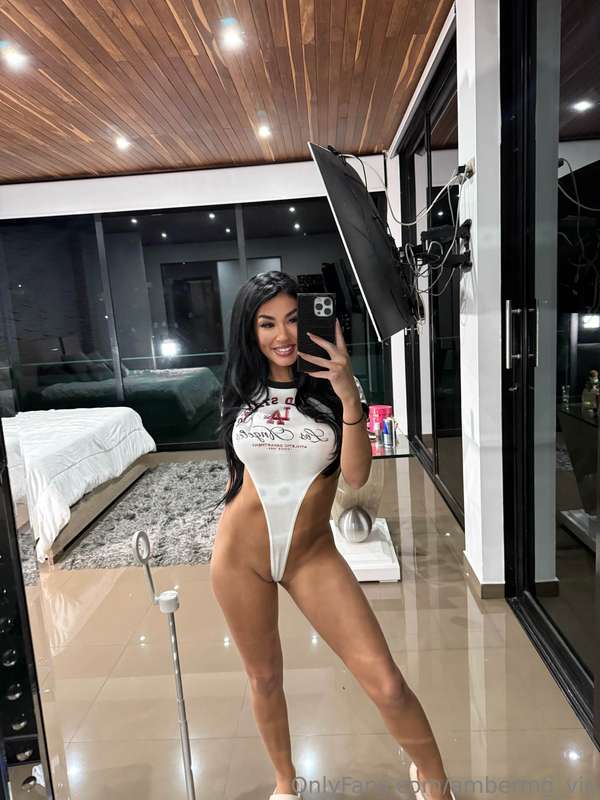 Loving the view? 🥵