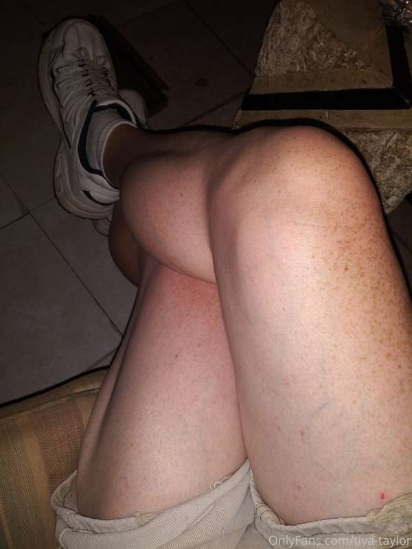 💞I shaved my whole body today. I just love feeling so smooth..