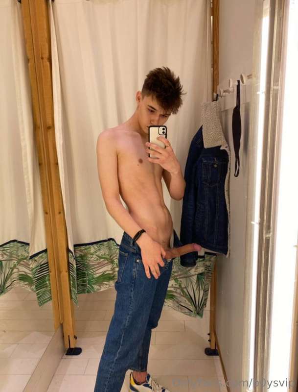 Do you like these new pants? 👖 I think they are cool🥵 what’s..